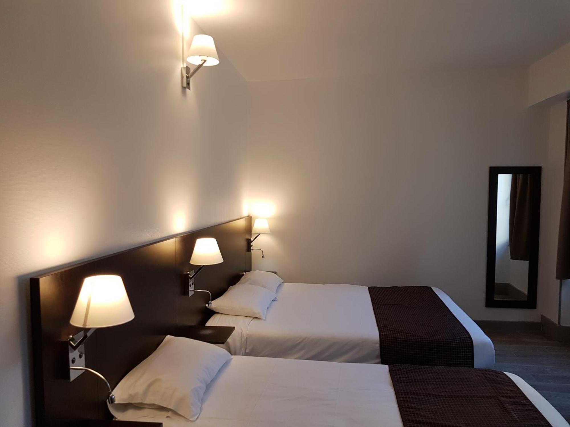 Nevers Hotel Ngoại thất bức ảnh