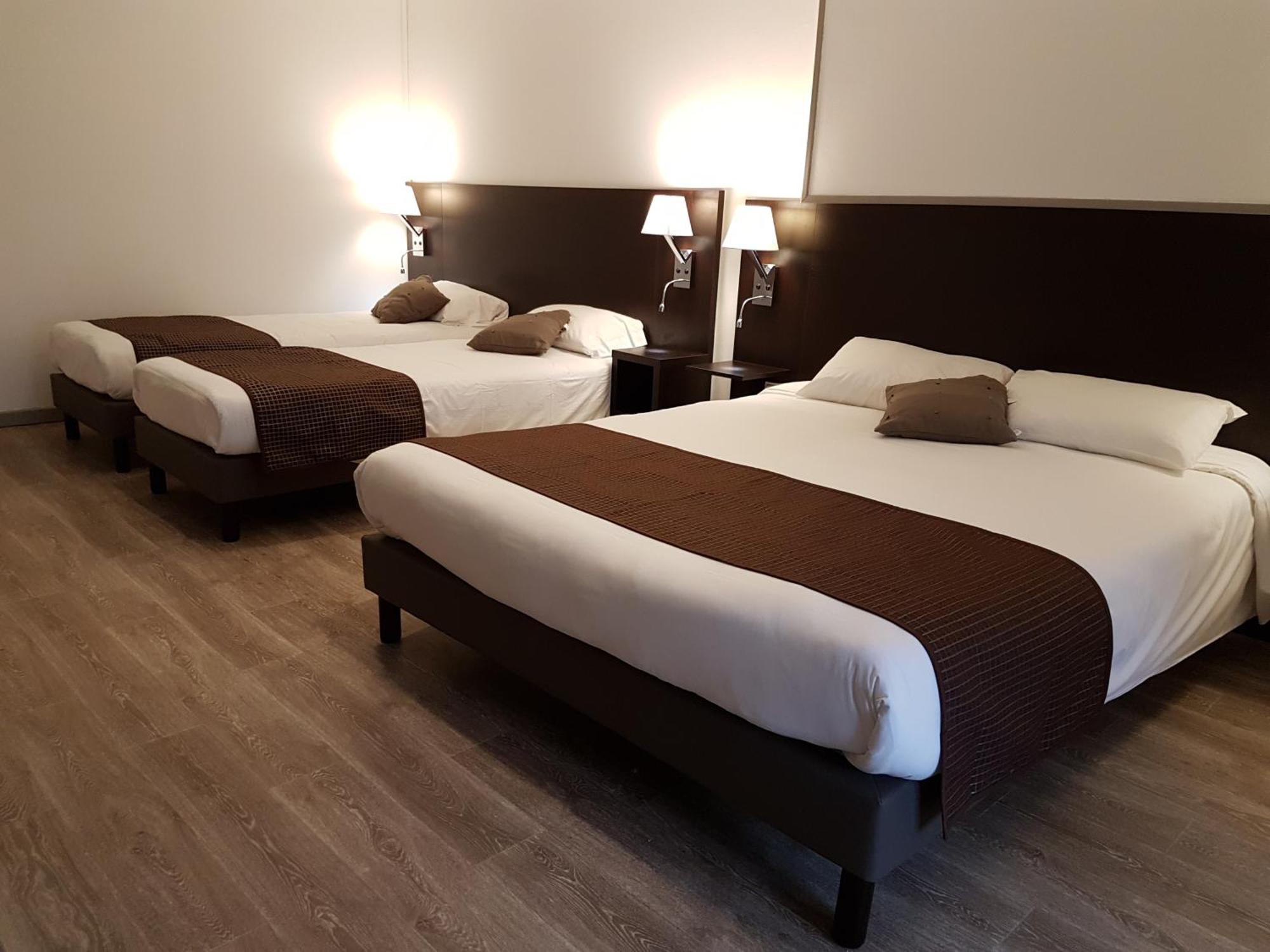 Nevers Hotel Ngoại thất bức ảnh