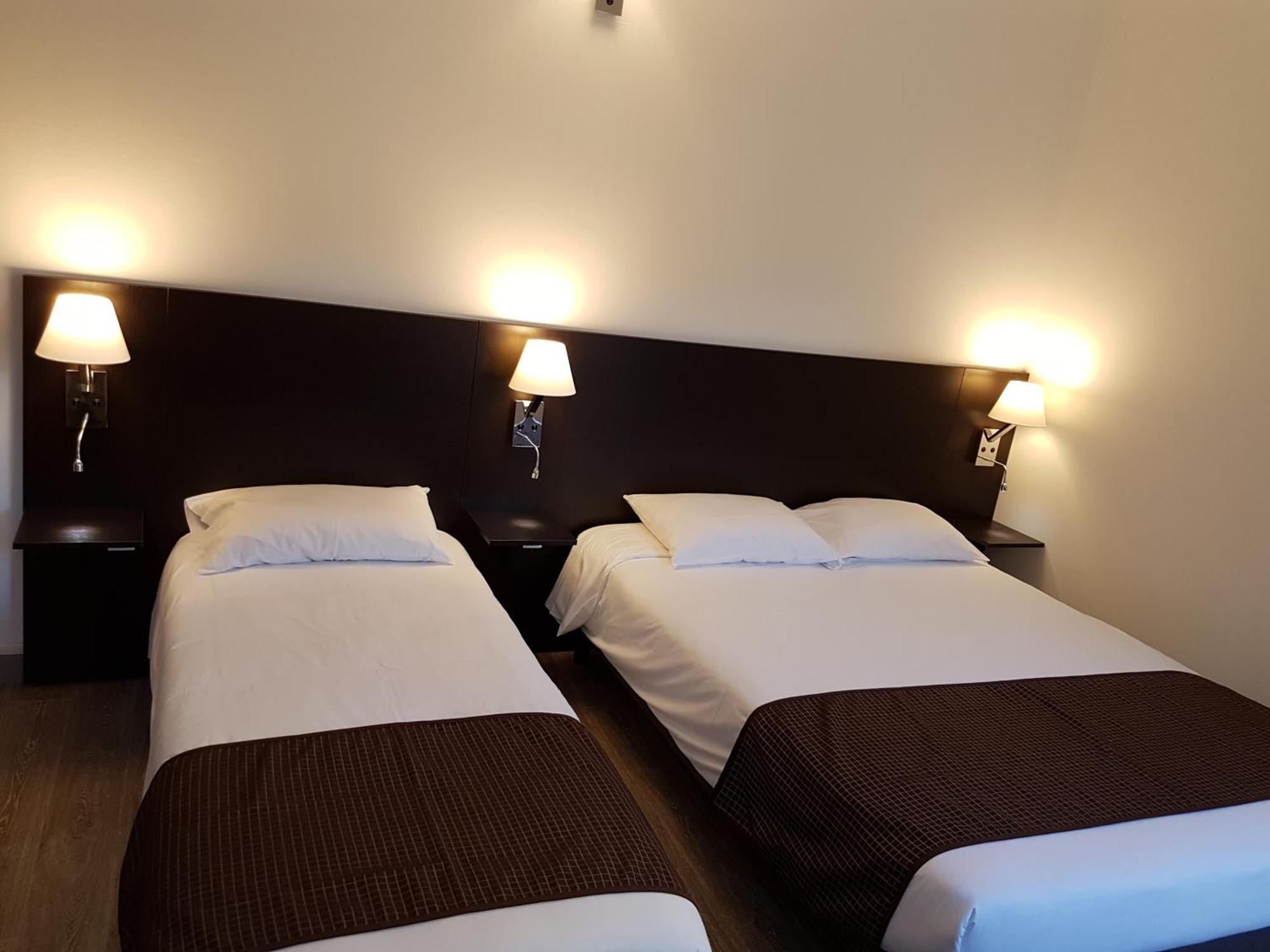 Nevers Hotel Ngoại thất bức ảnh
