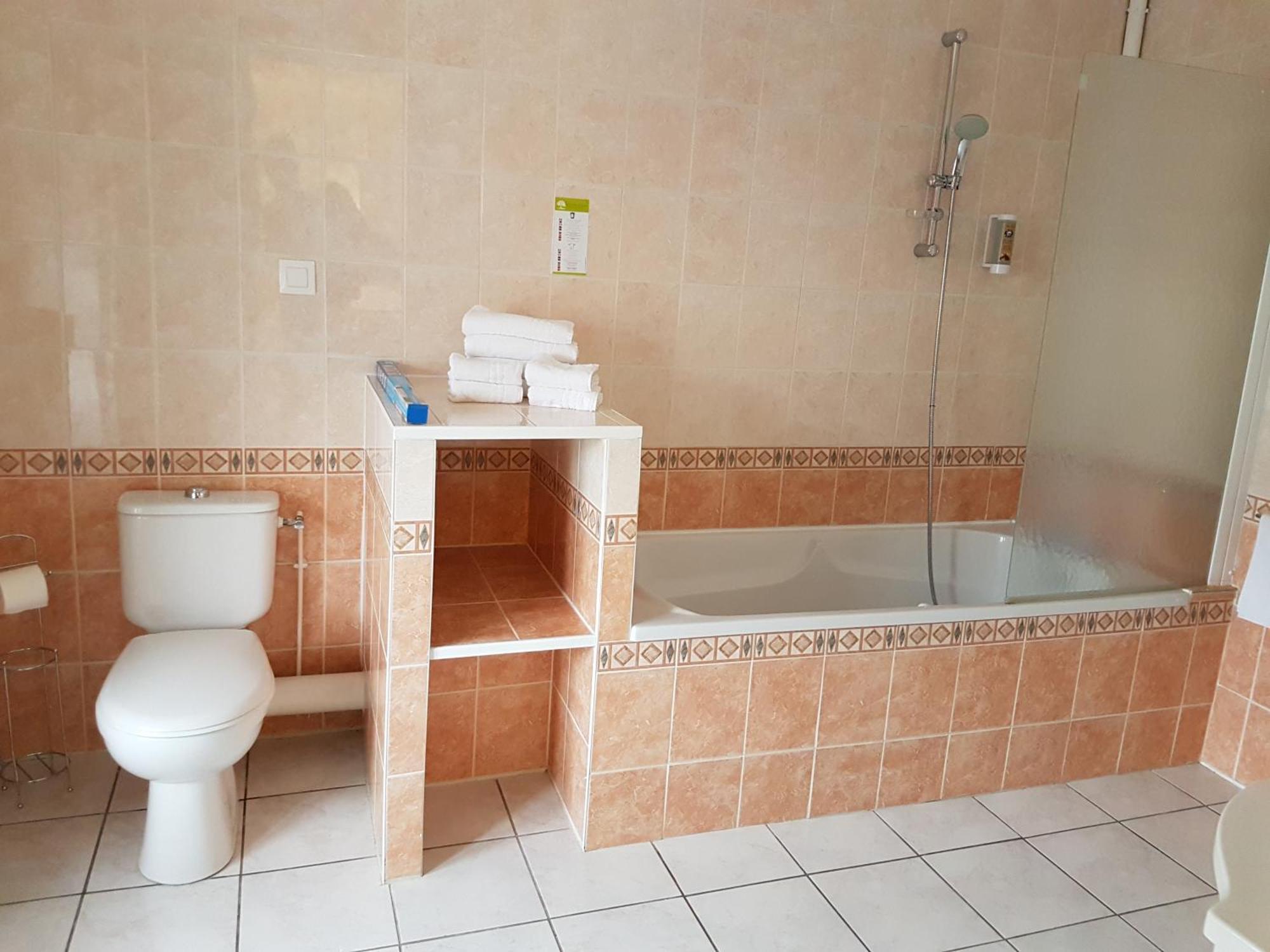 Nevers Hotel Ngoại thất bức ảnh