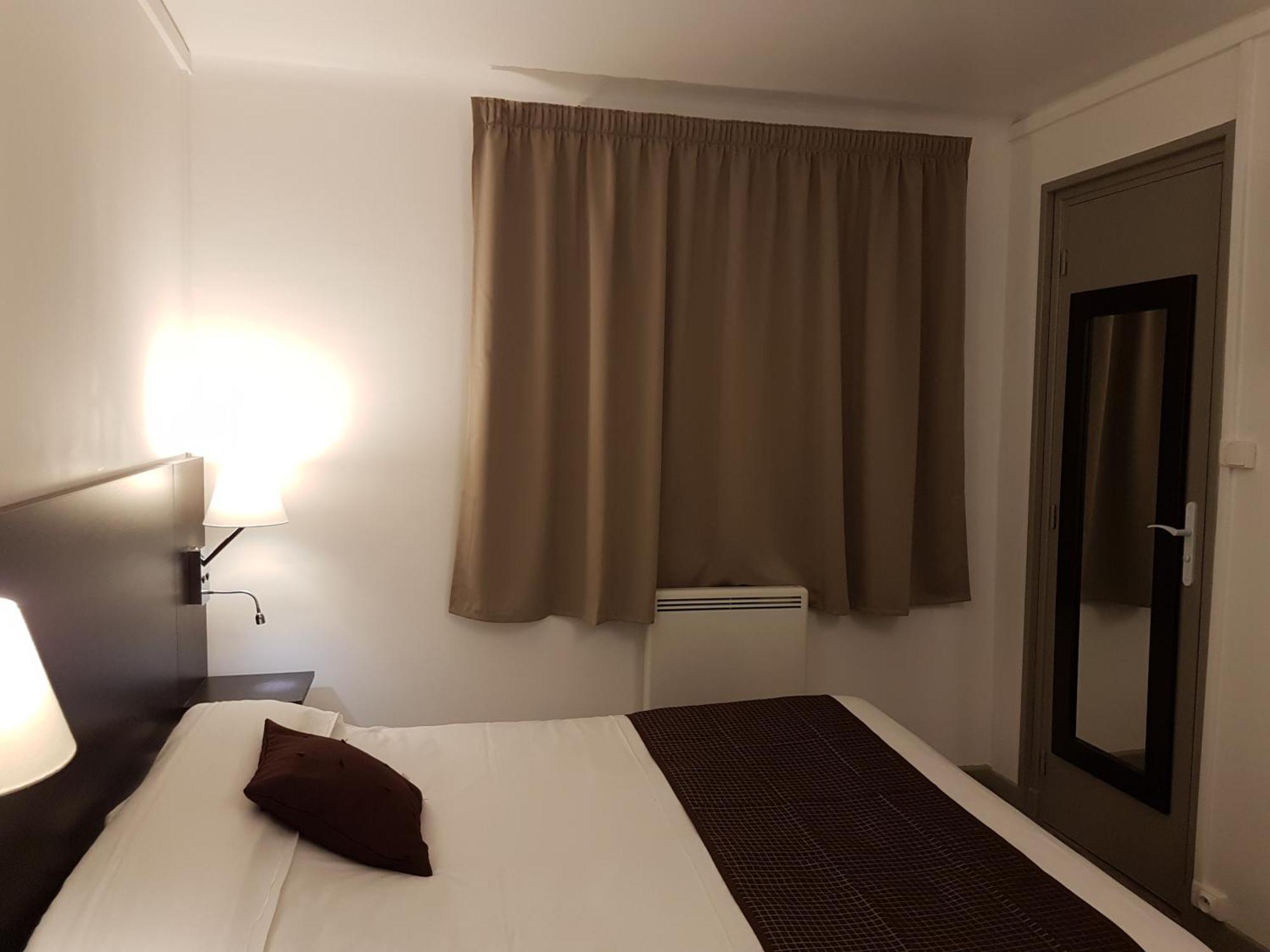 Nevers Hotel Ngoại thất bức ảnh